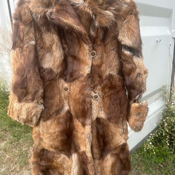 Real fur jacket with hood - Picture 5 of 13